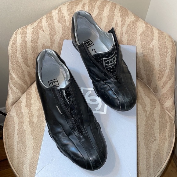 Chanel sneakers - Picture 2 of 9